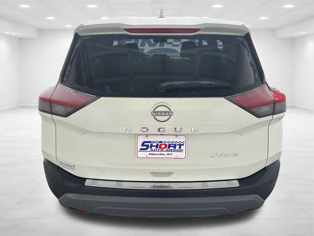 Used 2023 Nissan Rogue SV image 5