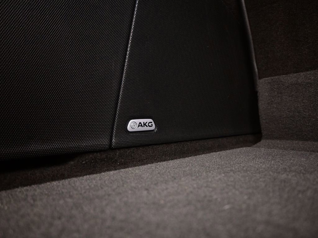 Used 2024 Cadillac Escalade Luxury RWD image 47