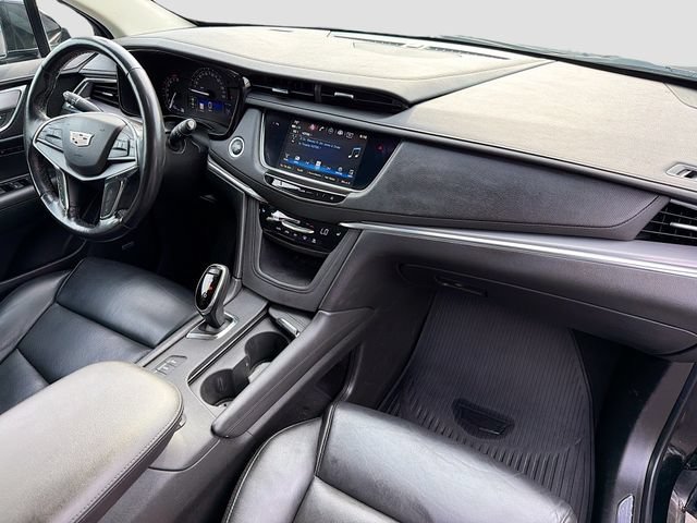 Used 2019 Cadillac XT5 Luxury w/ LPO, Black Ice Package AWD/4WD image 29