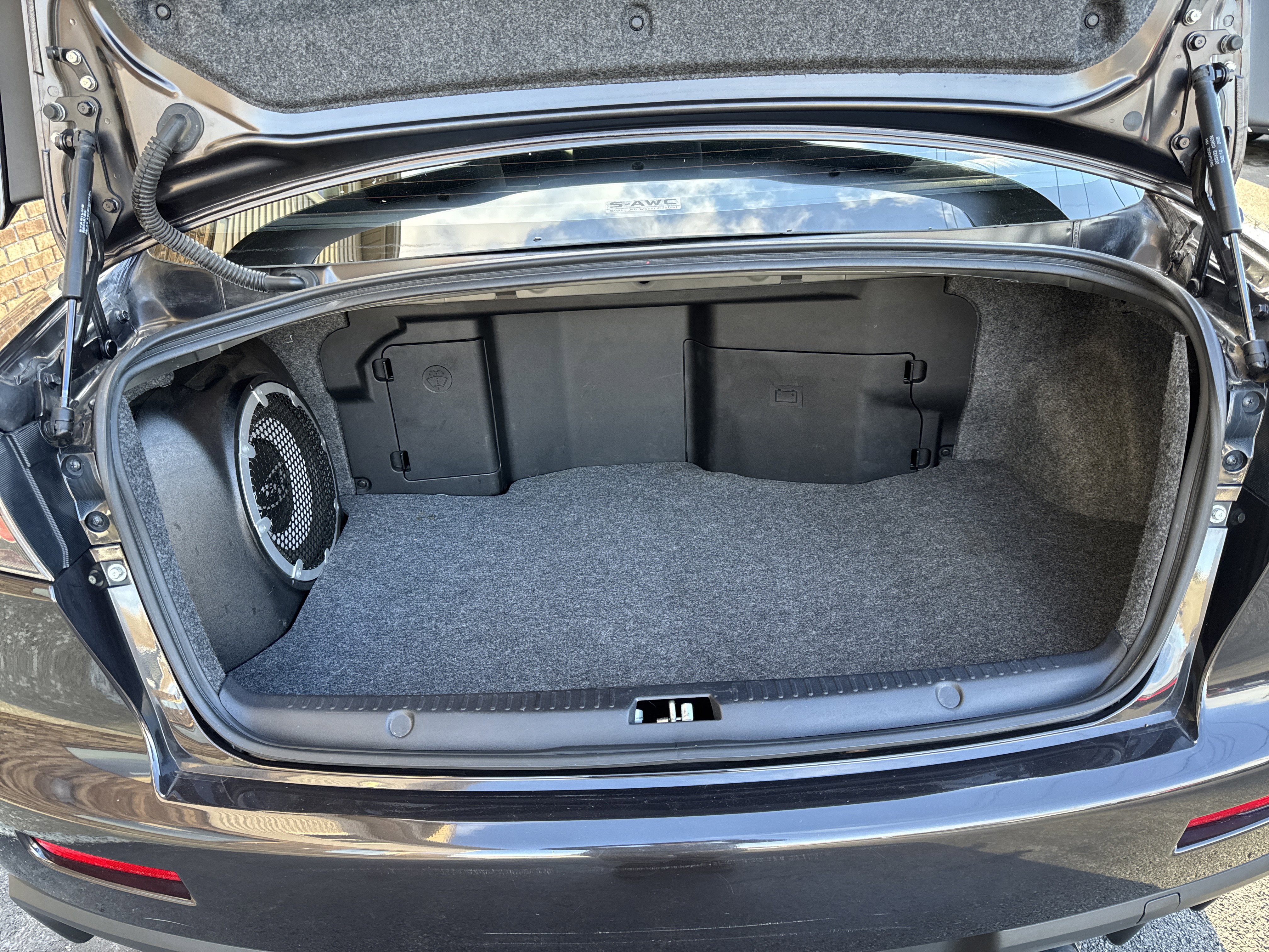 Used 2011 Mitsubishi Lancer Evolution GSR image 16