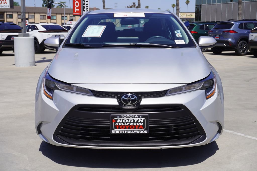 Certified 2025 Toyota Corolla LE FWD video 3