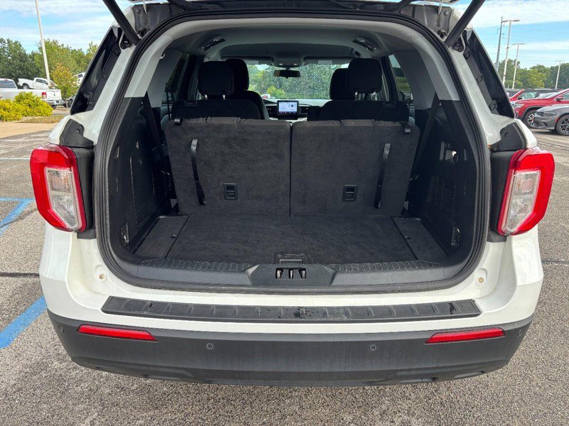 Used 2022 Ford Explorer XLT image 5