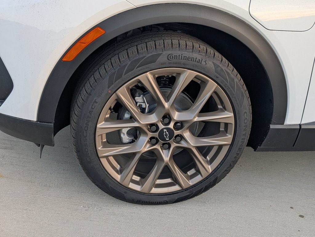 New 2026 Chevrolet Equinox EV LT w/ LPO, All-Weather Mat Package AWD/4WD image 5