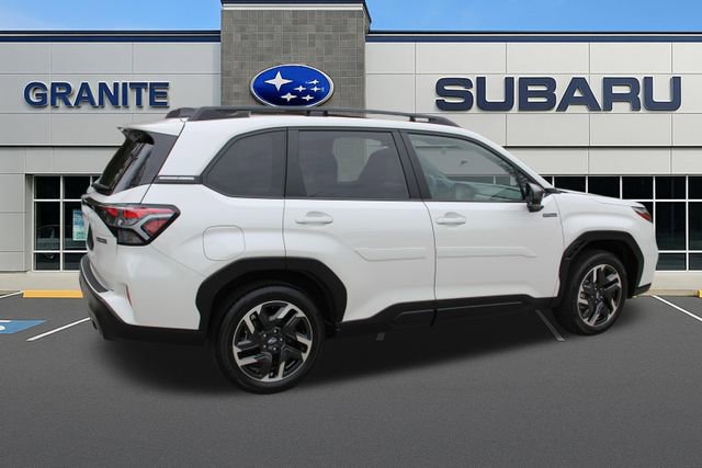 Certified 2025 Subaru Forester Premium AWD/4WD image 11