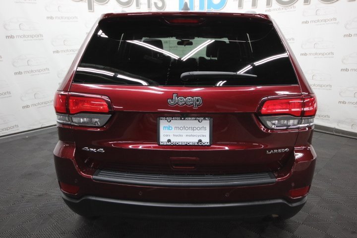 Used 2021 Jeep Grand Cherokee Laredo X image 4