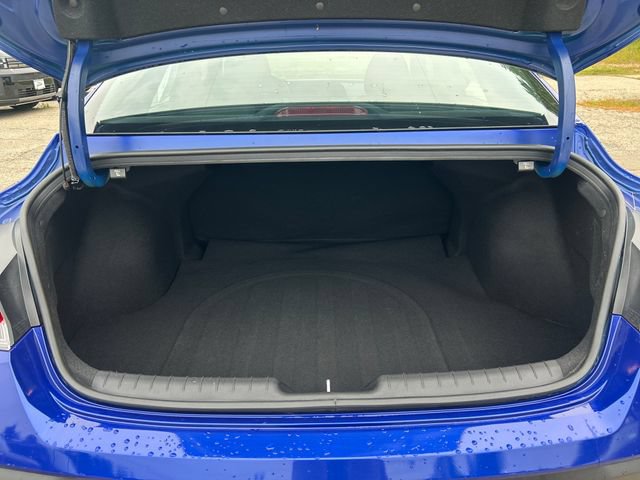 Certified 2025 Hyundai Elantra Sport FWD image 24