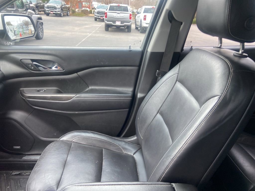 Used 2018 GMC Acadia SLT image 17