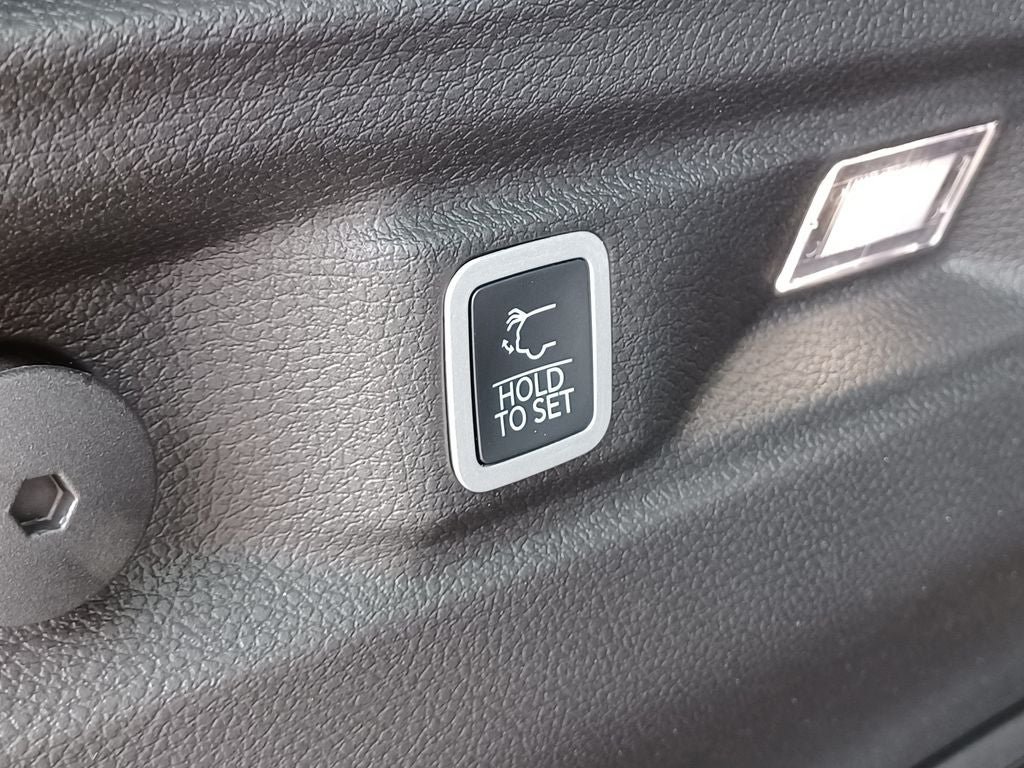 New 2026 Jeep Grand Cherokee L Limited AWD/4WD image 30