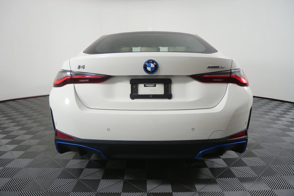 Certified 2023 BMW i4 eDrive35 RWD image 4
