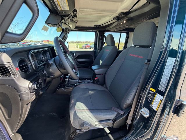 Used 2025 Jeep Wrangler Unlimited Rubicon AWD/4WD image 17