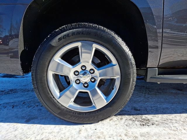 Used 2017 Chevrolet Suburban LT w/ Luxury Package image 9