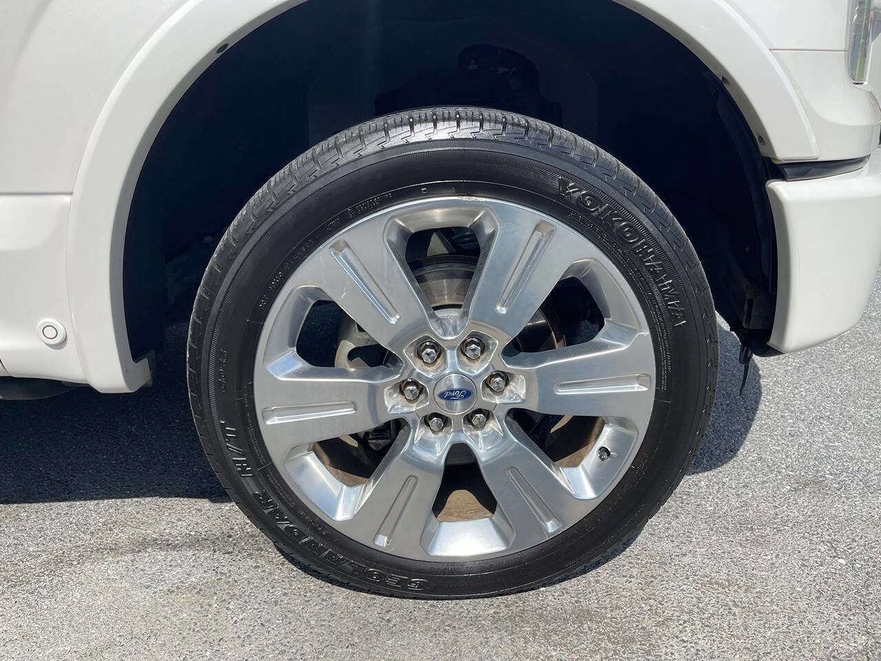 Used 2016 Ford F150 Limited w/ Trailer Tow Package image 11