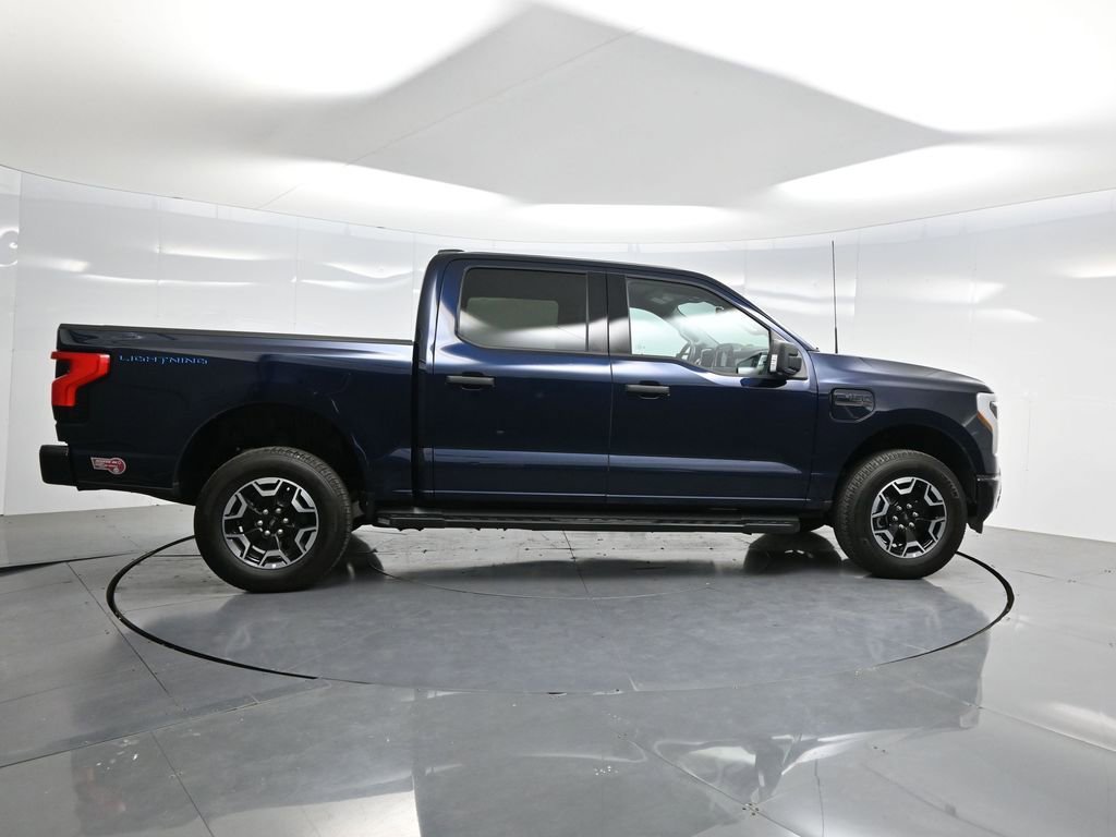 Used 2023 Ford F150 Lightning XLT AWD/4WD image 31