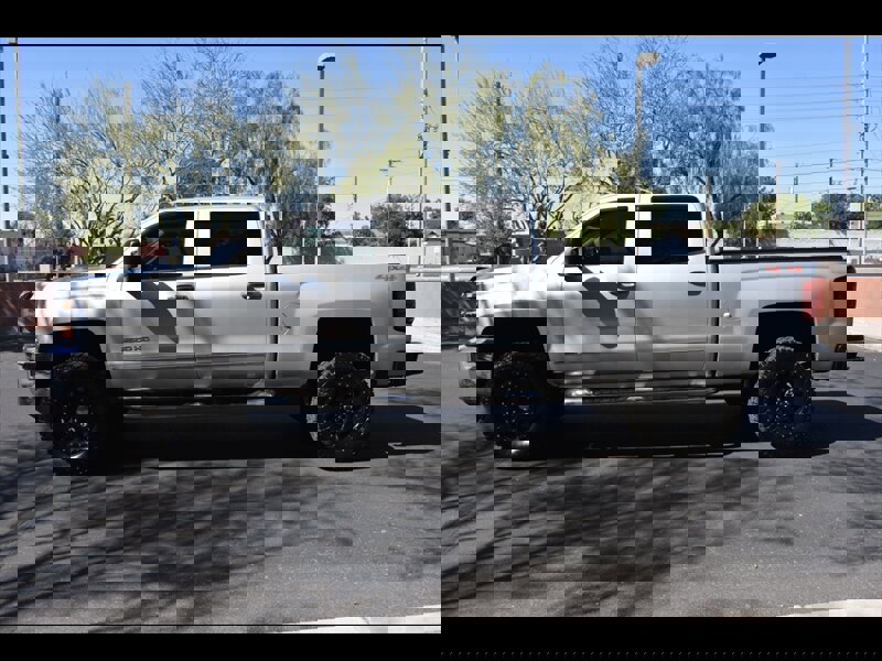 Used 2015 Chevrolet Silverado 2500 LTZ w/ Duramax Plus Package image 4