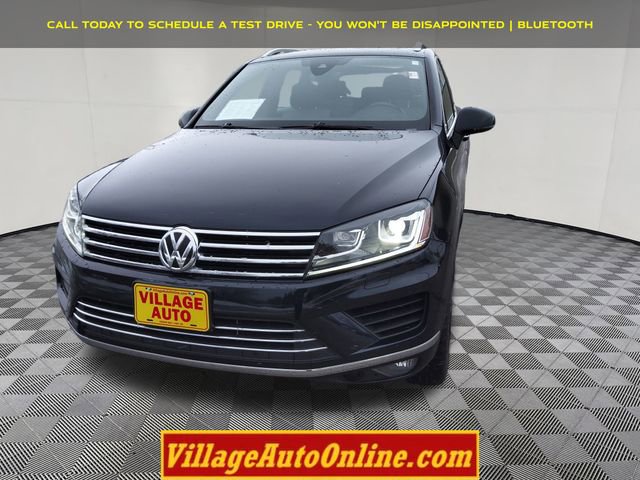 Used 2017 Volkswagen Touareg Wolfsburg Edition image 8