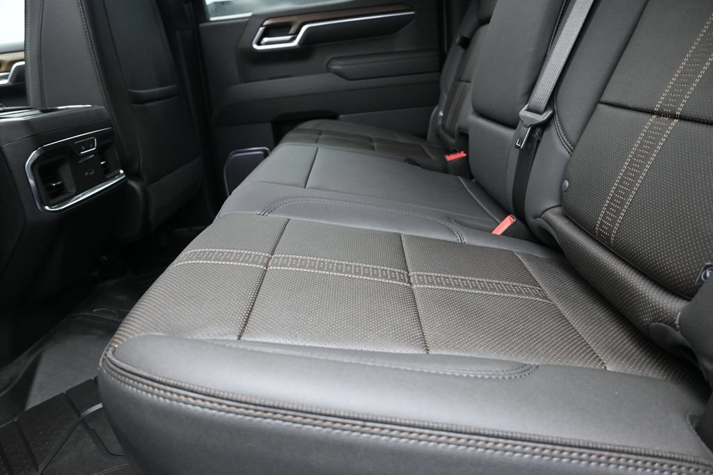 New 2026 Chevrolet Silverado 1500 High Country w/ High Country Premium Package AWD/4WD image 16
