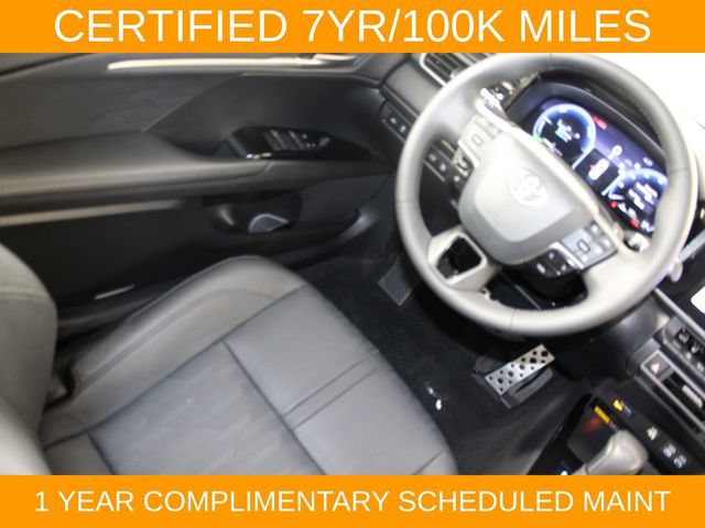 Used 2025 Toyota Camry XSE FWD image 15