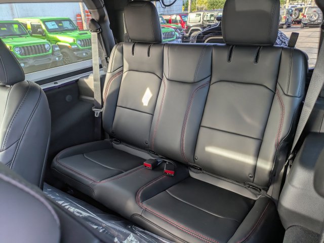 New 2026 Jeep Wrangler Rubicon AWD/4WD image 19