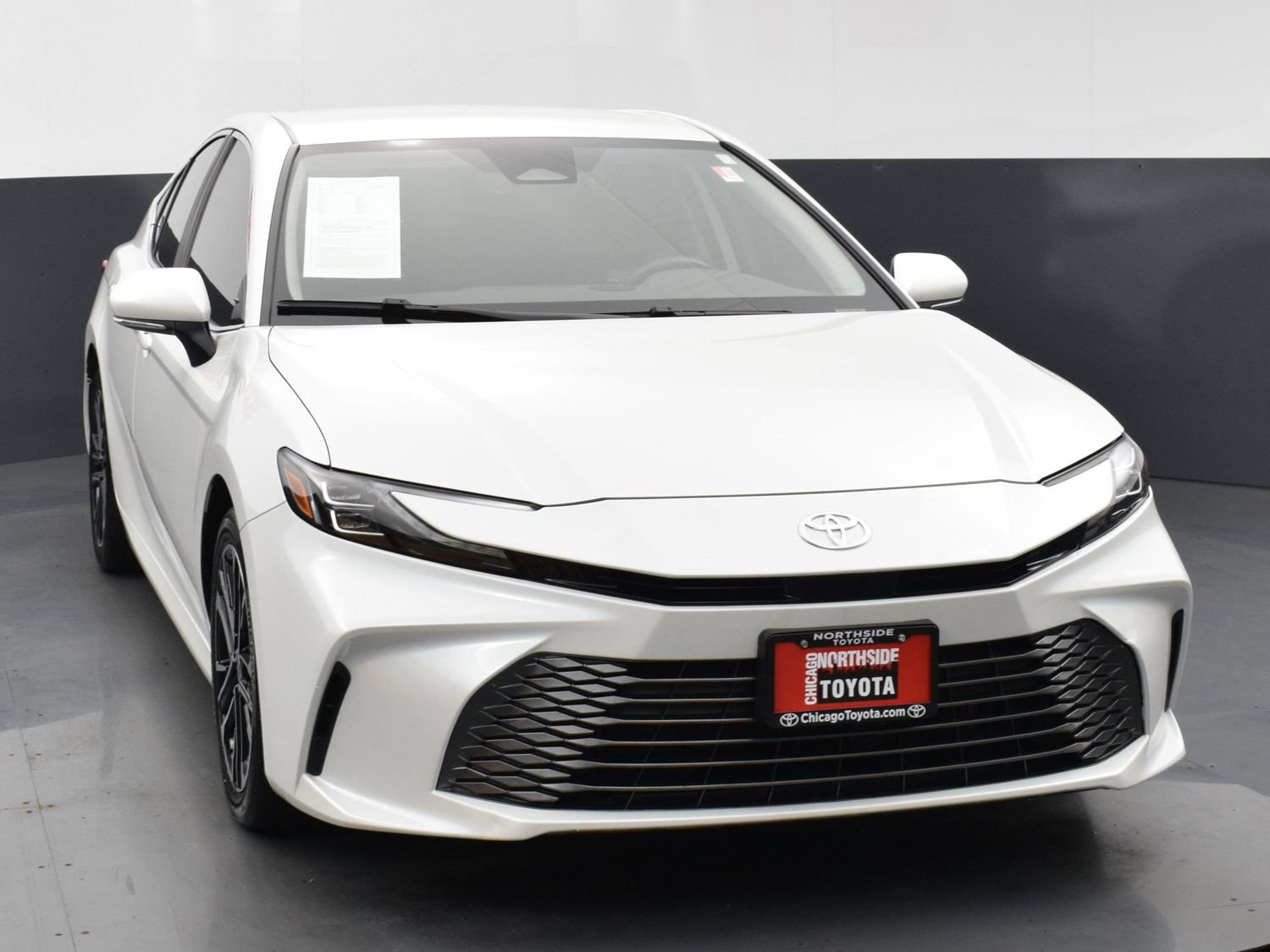 Used 2026 Toyota Camry XLE FWD image 7