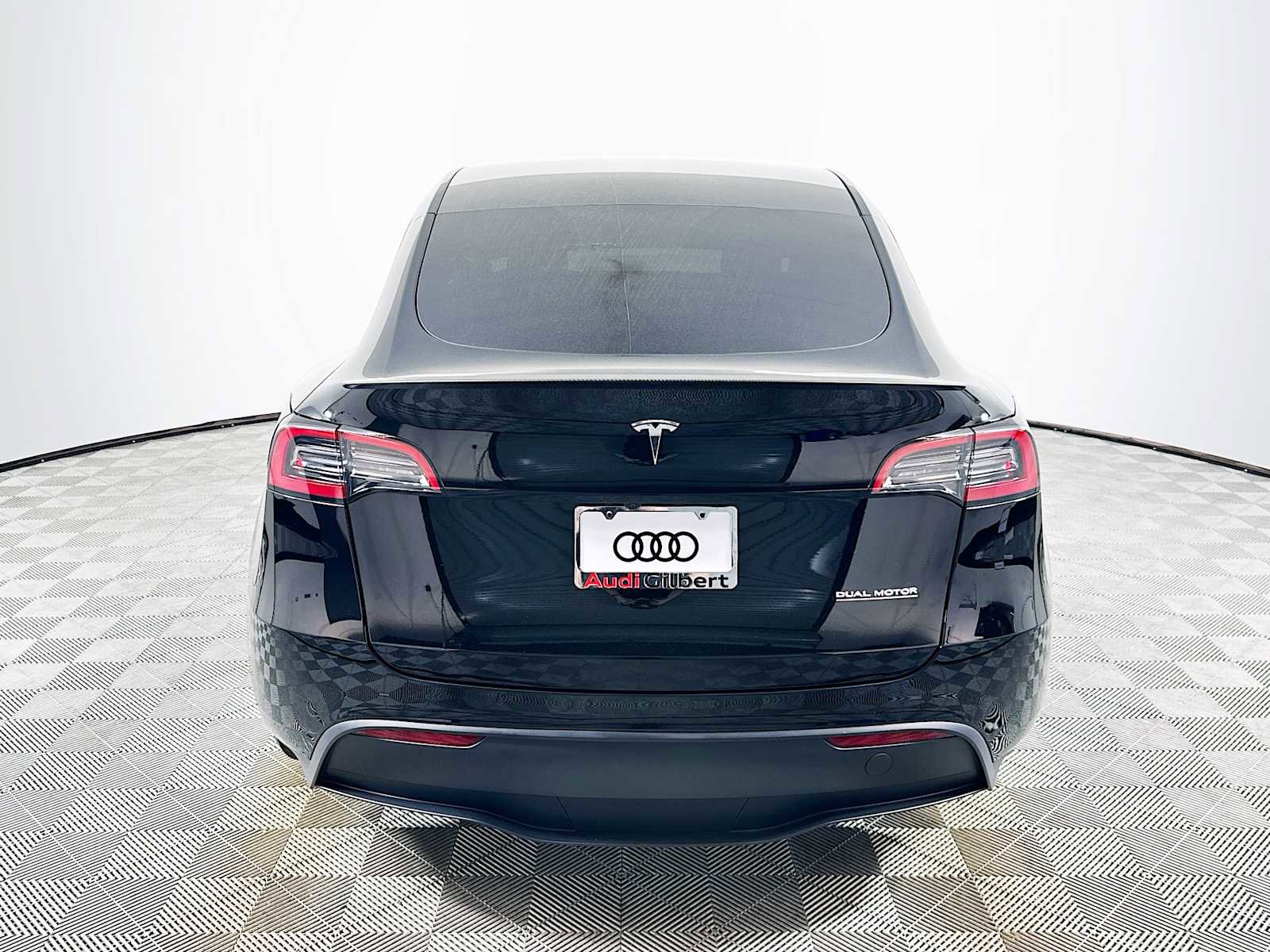 Used 2023 Tesla Model Y Performance image 6