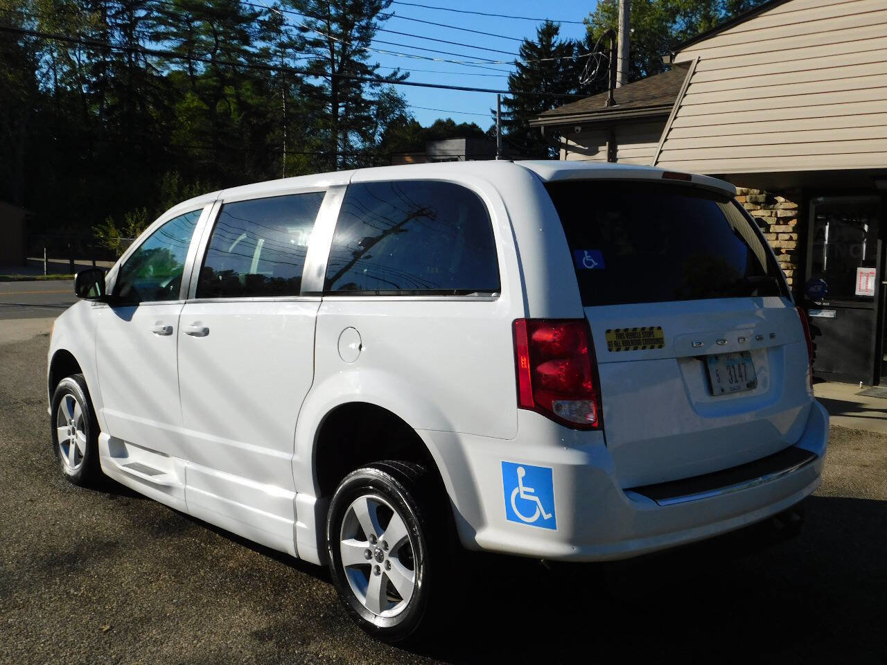 Used 2018 Dodge Grand Caravan SE image 14