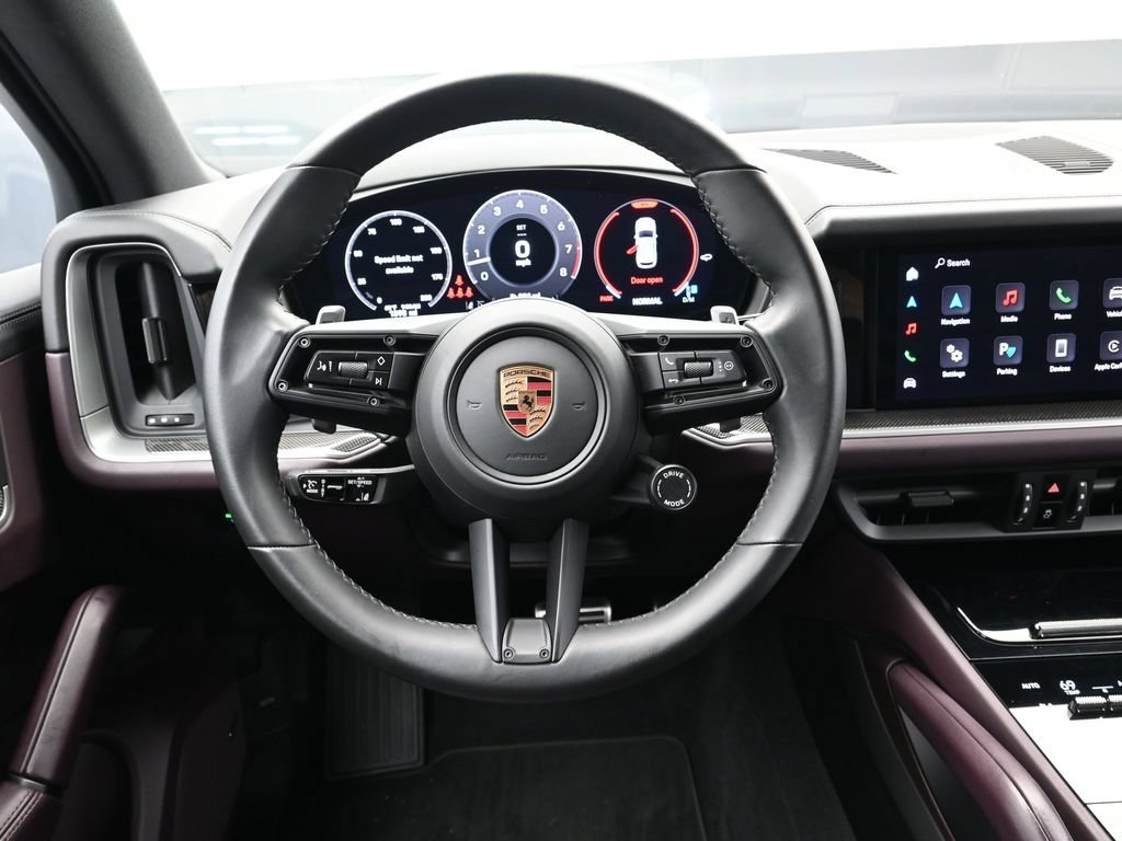 Certified 2025 Porsche Cayenne S AWD/4WD image 19