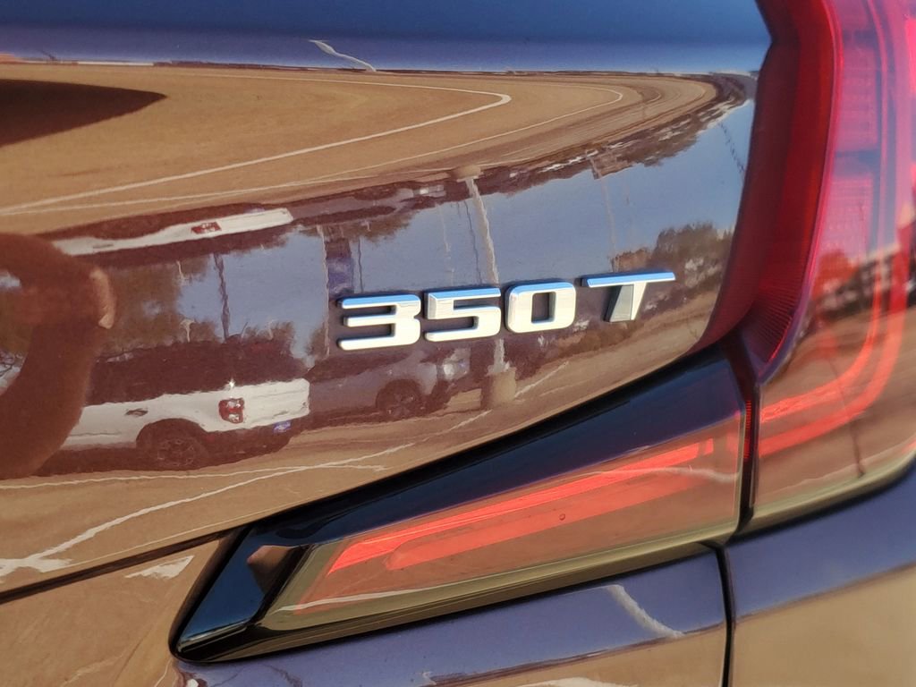 Used 2023 Cadillac XT4 Premium Luxury w/ Technology Package image 7