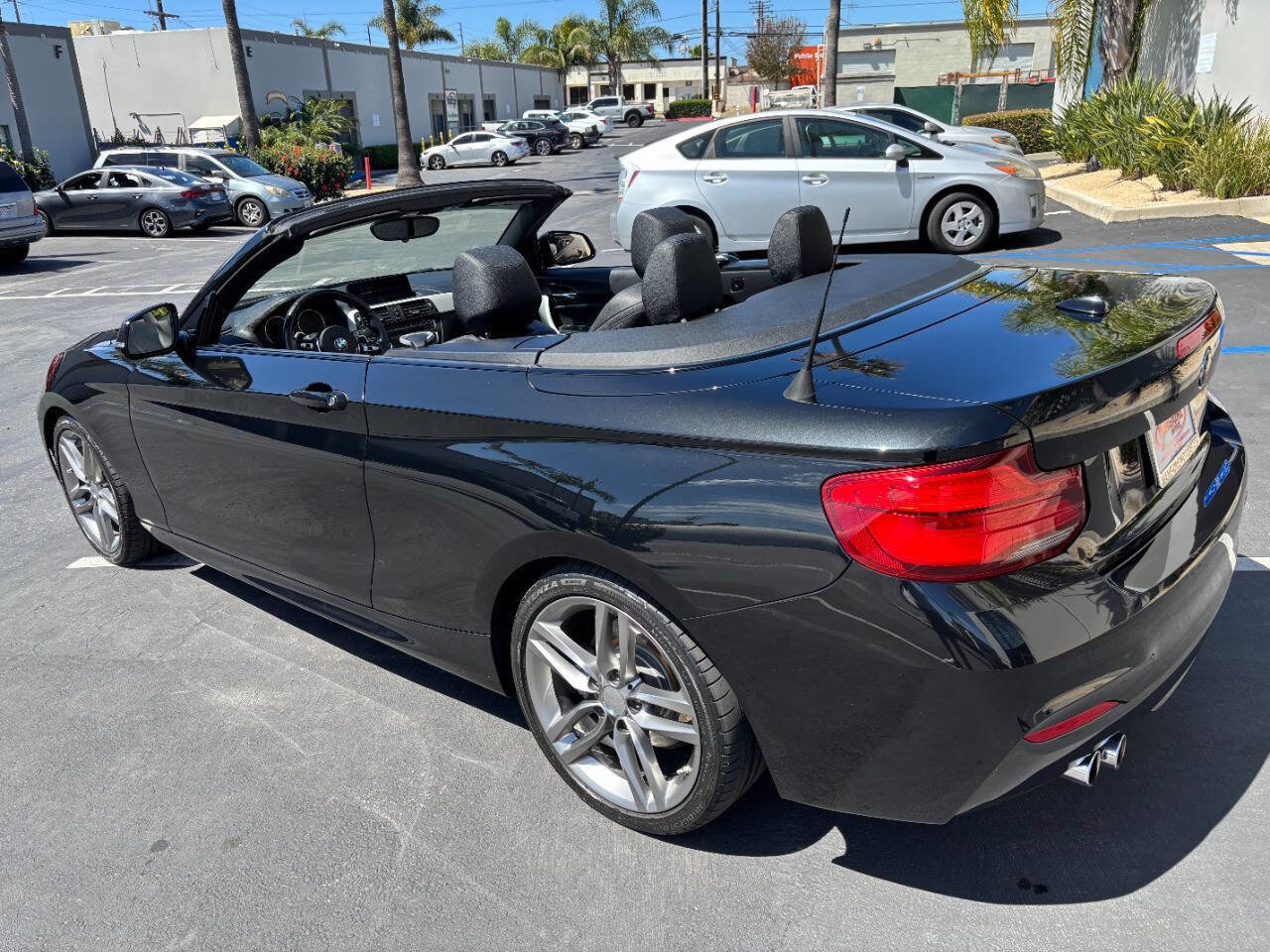 Used 2018 BMW 230i Convertible w/ M Sport Package image 10