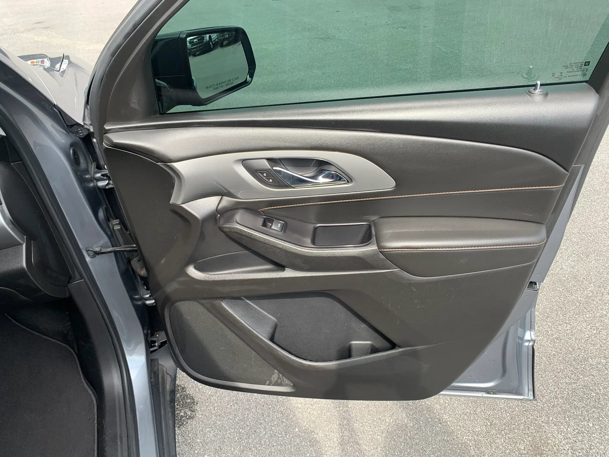 Used 2020 Chevrolet Traverse LS AWD/4WD image 20