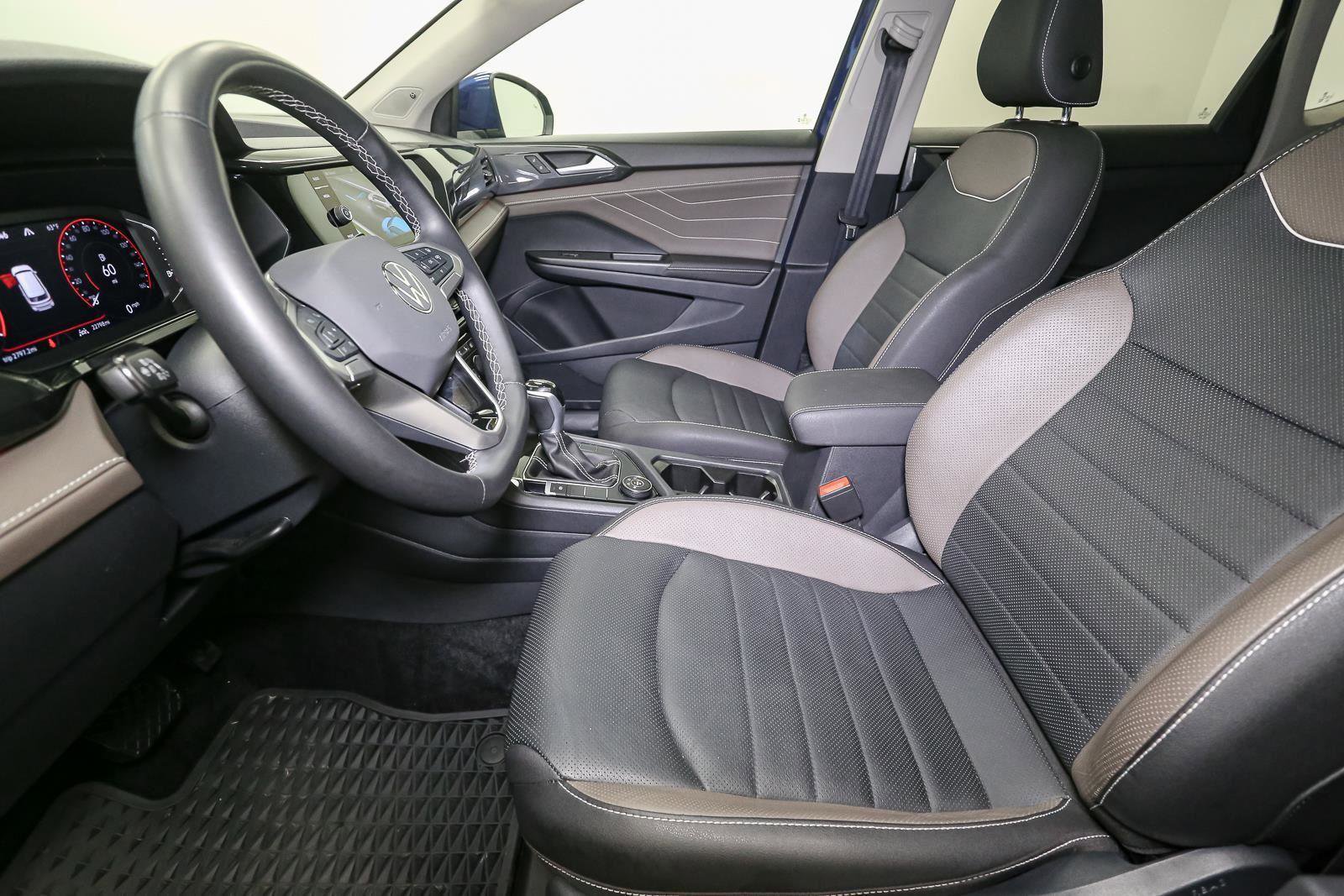 Certified 2024 Volkswagen Taos SEL image 46