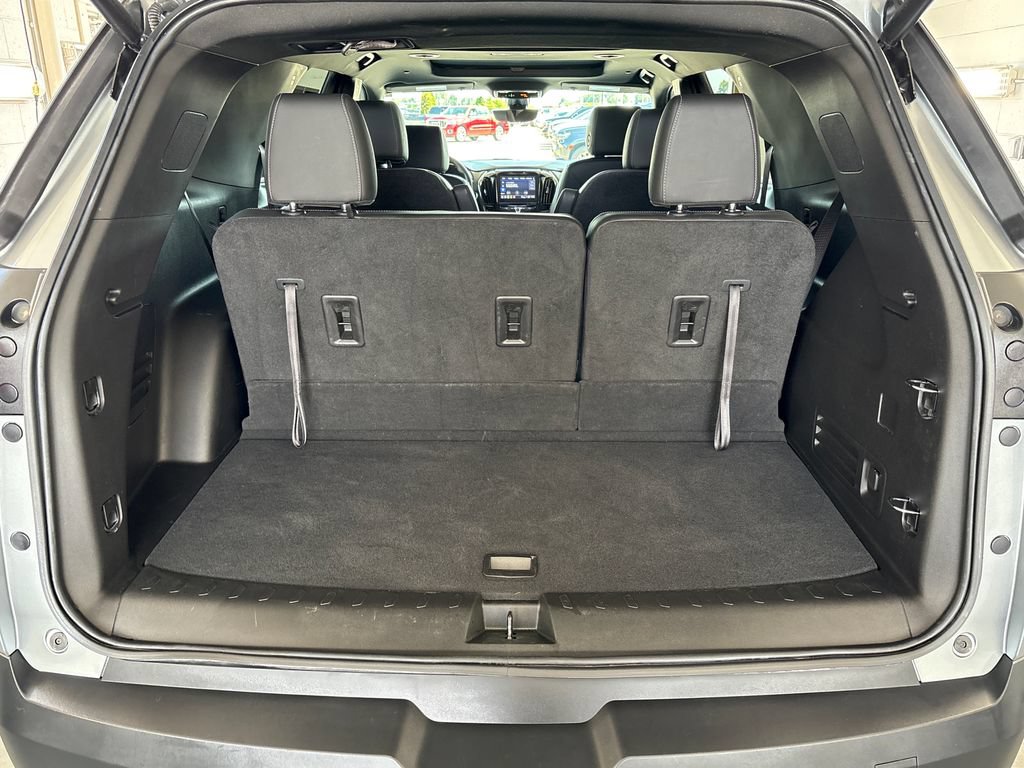 Used 2023 Chevrolet Traverse LT w/ LT Premium Package AWD/4WD image 29