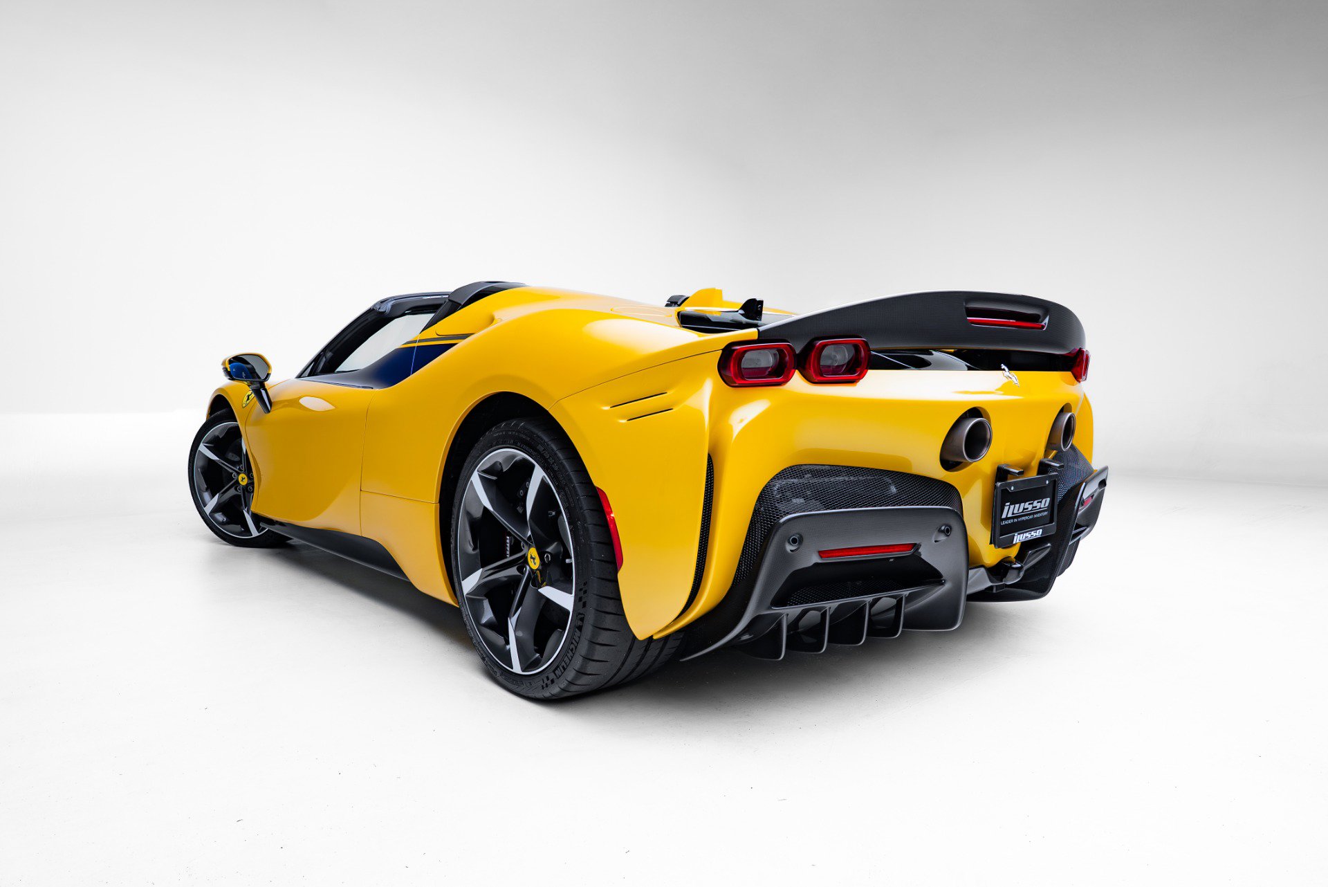 Used 2023 Ferrari SF90 Spider AWD/4WD image 71