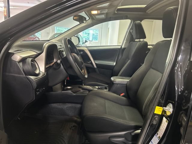 Used 2015 Toyota RAV4 XLE AWD/4WD image 21