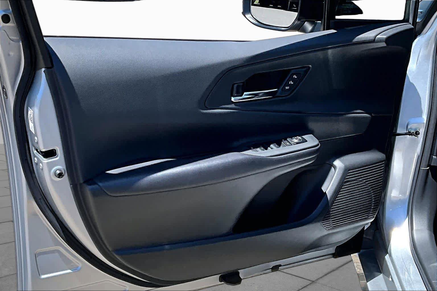 Used 2023 Toyota Prius Prime Premium FWD image 21