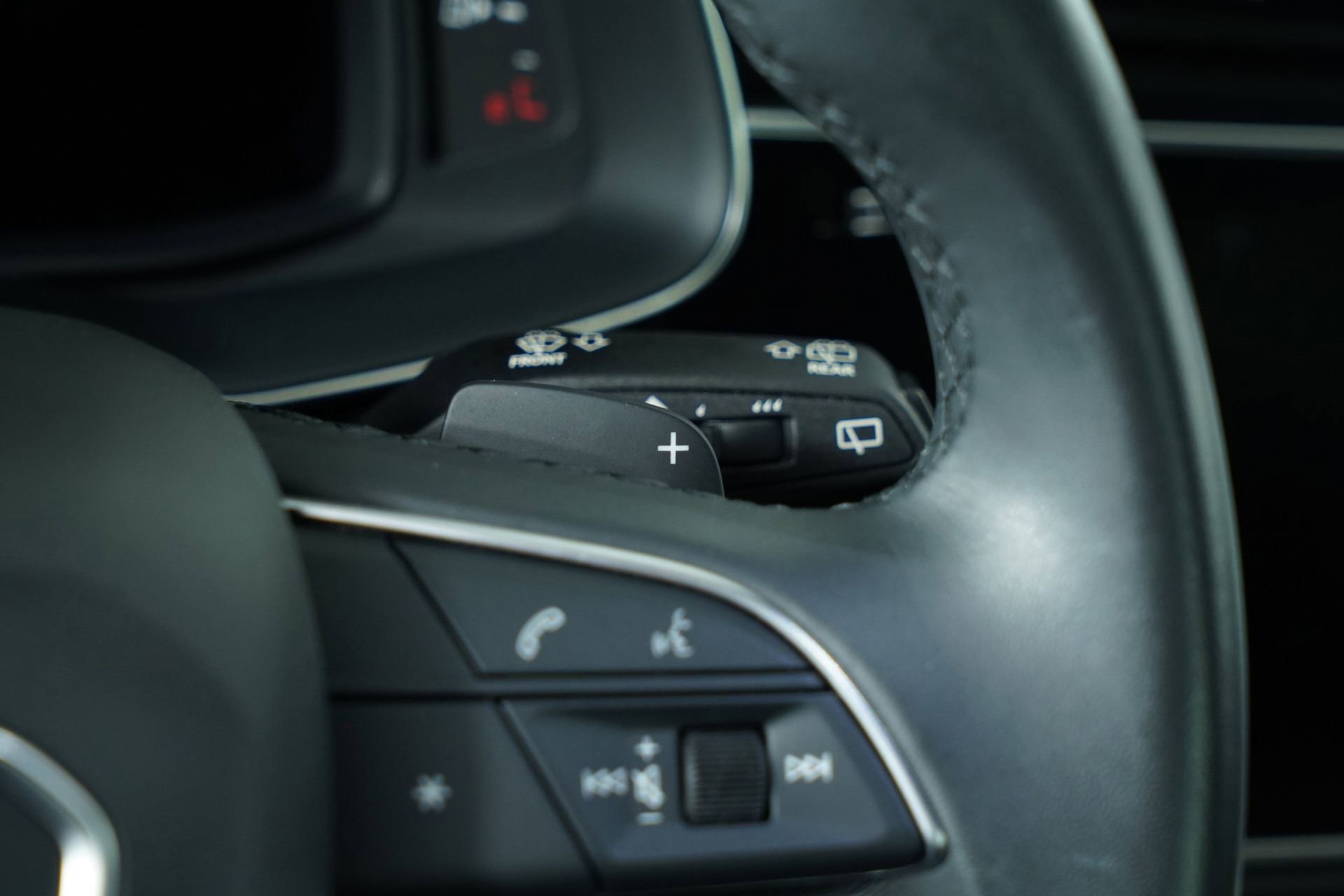 Certified 2023 Audi Q8 Premium Plus image 45