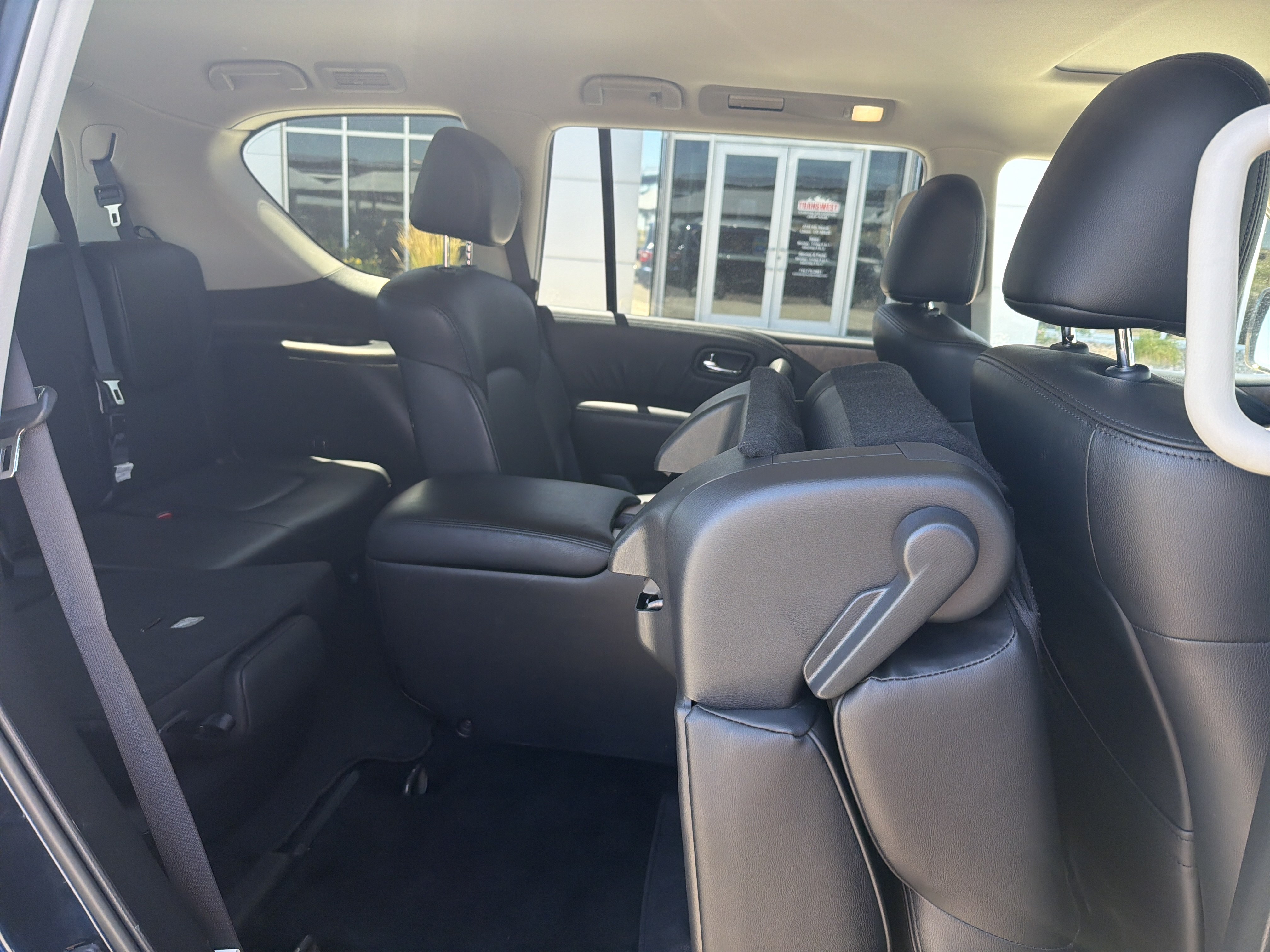 Used 2024 Nissan Armada SL w/ Captain's Chairs Package AWD/4WD image 12