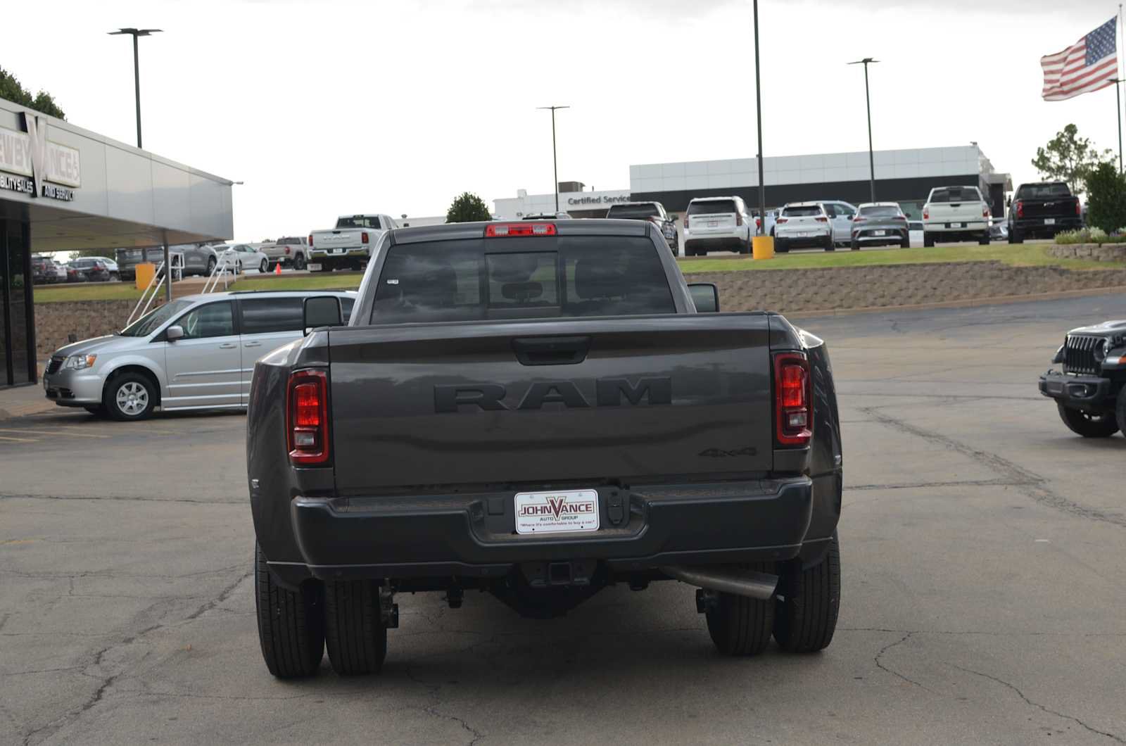 New 2026 RAM 3500 Tradesman AWD/4WD image 36