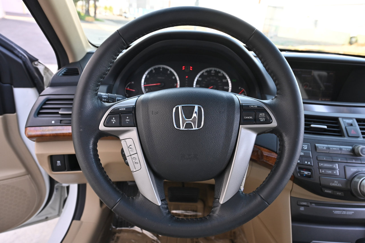 Used 2011 Honda Accord EX-L image 17