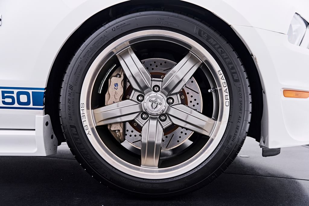 Used 2011 Ford Mustang GT Premium w/ Electronics Pkg RWD image 34