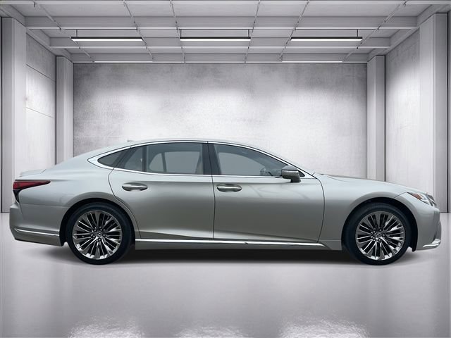 Certified 2023 Lexus LS 500 w/ Accessory Package (Z2) RWD image 2