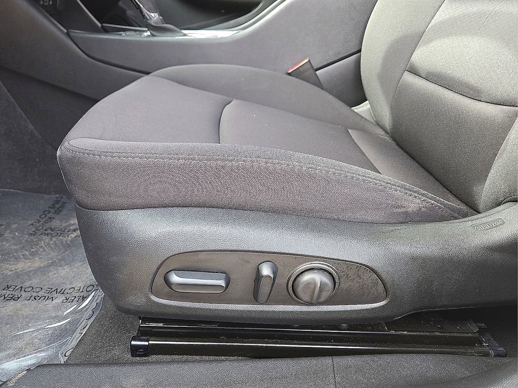 Used 2020 Chevrolet Malibu LS w/ Driver Confidence Package II image 24