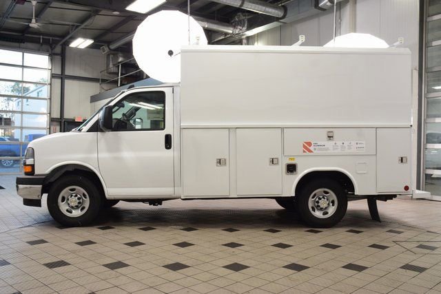 New 2025 Chevrolet Express 3500 w/ Power Convenience Package RWD image 3