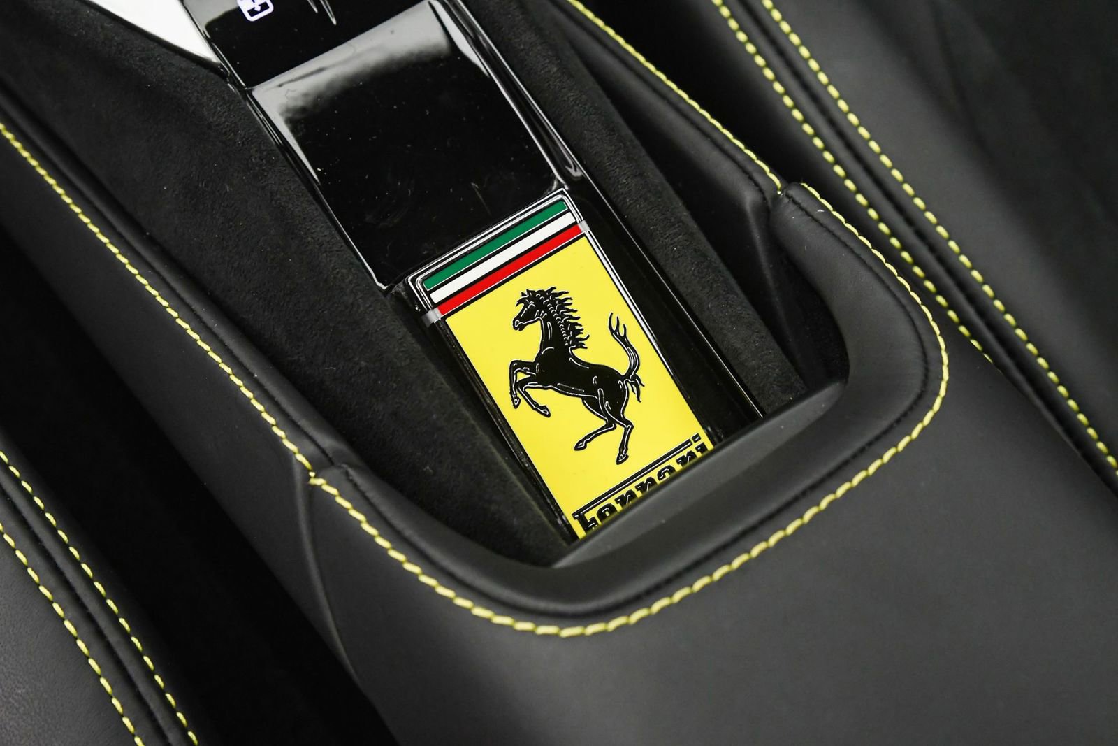 Used 2022 Ferrari SF90 Stradale image 18