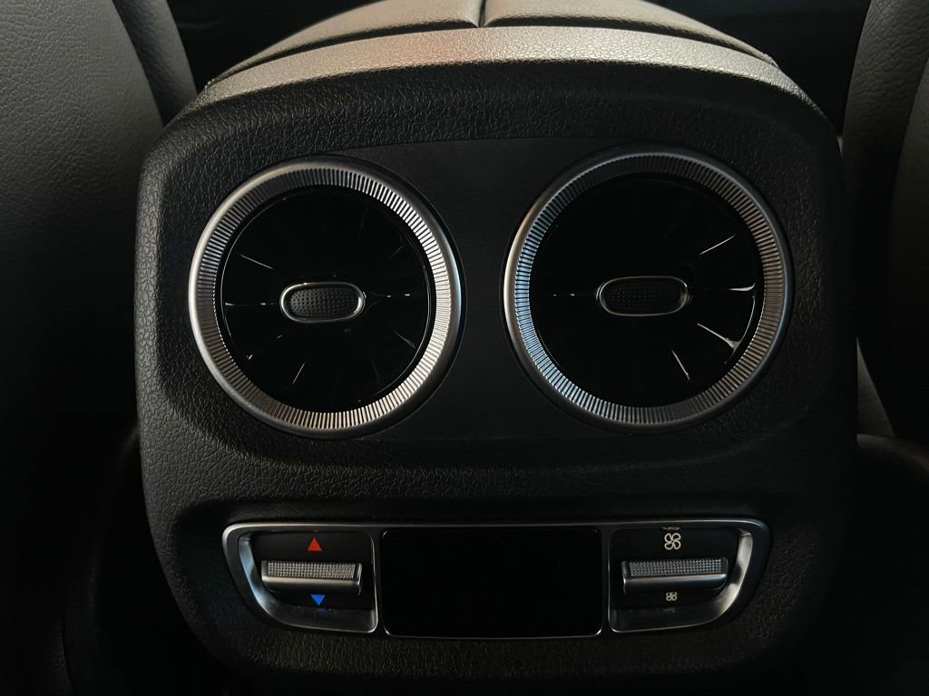 Used 2025 Mercedes-Benz G 550 image 18