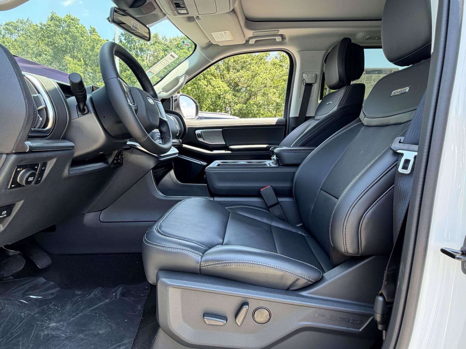 New 2026 Ford Expedition Platinum w/ Driver's Package AWD/4WD image 22