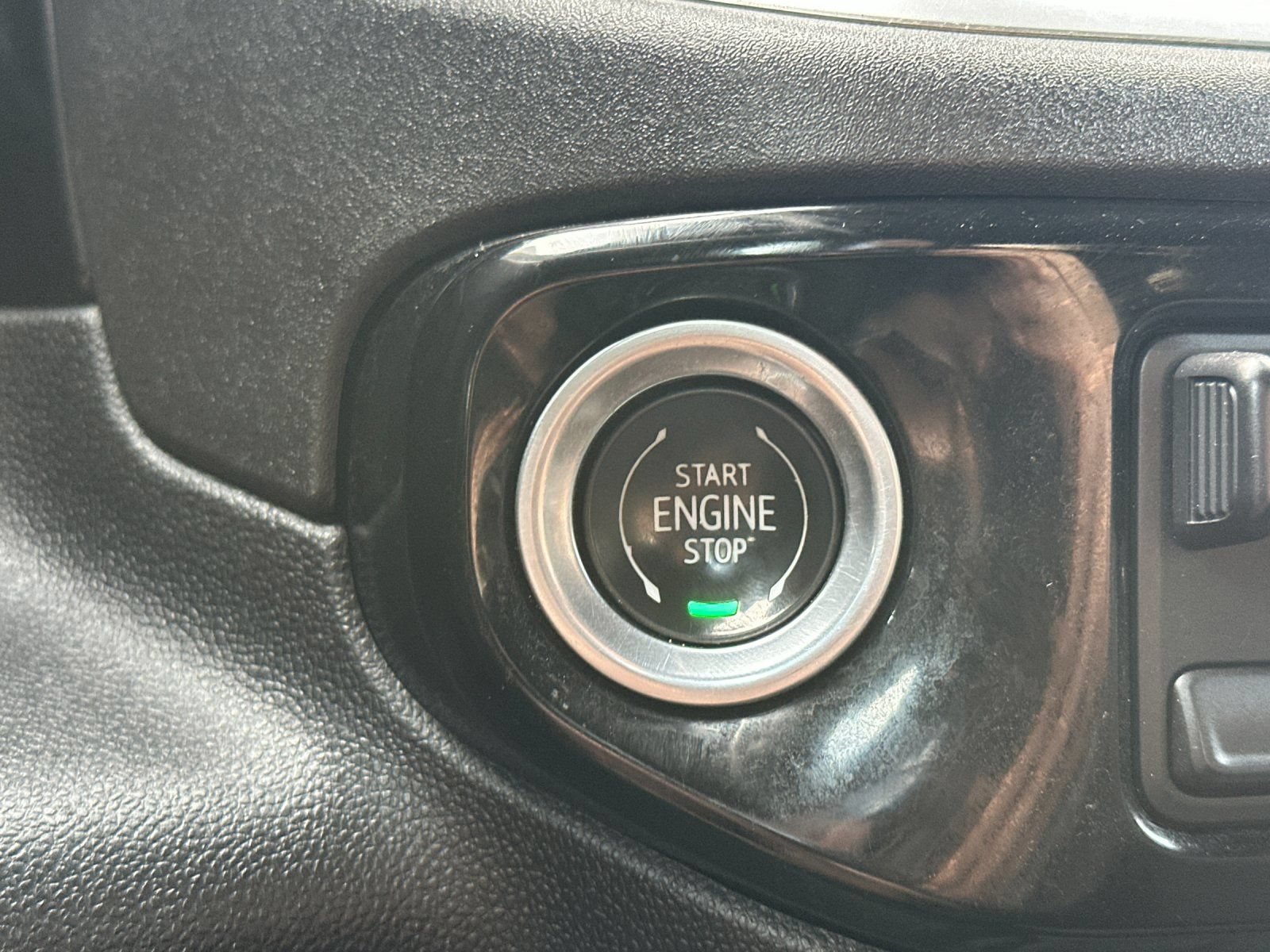 Used 2023 GMC Sierra 1500 Elevation AWD/4WD image 24