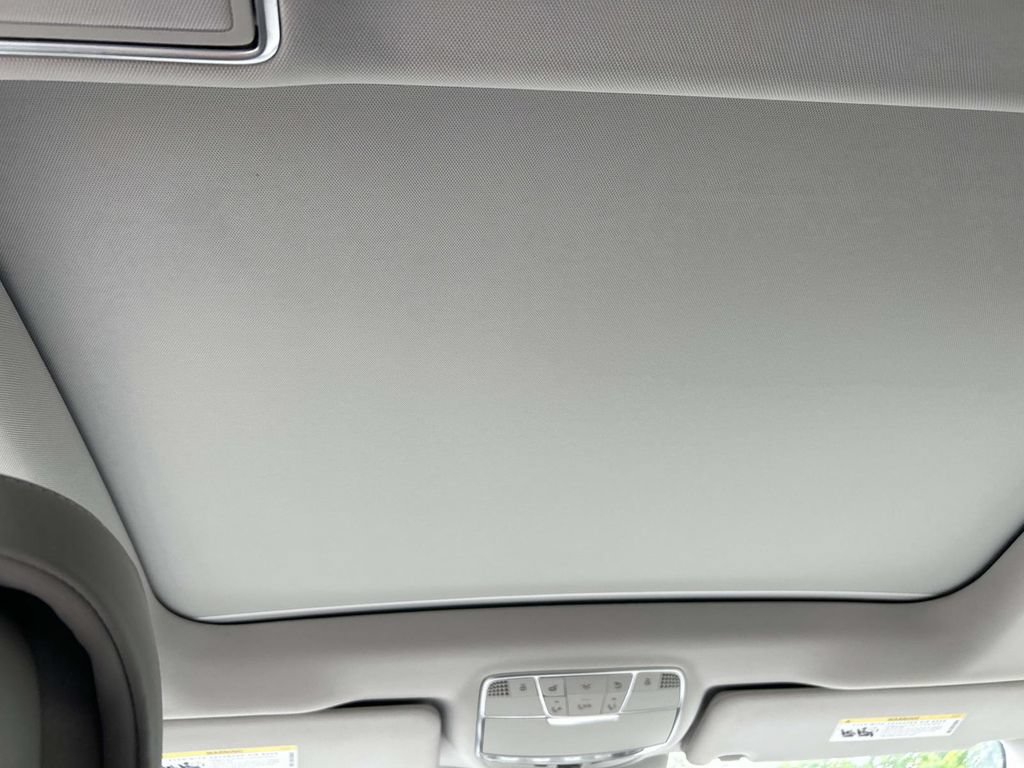 Used 2017 Mercedes-Benz S 550 Sedan image 26