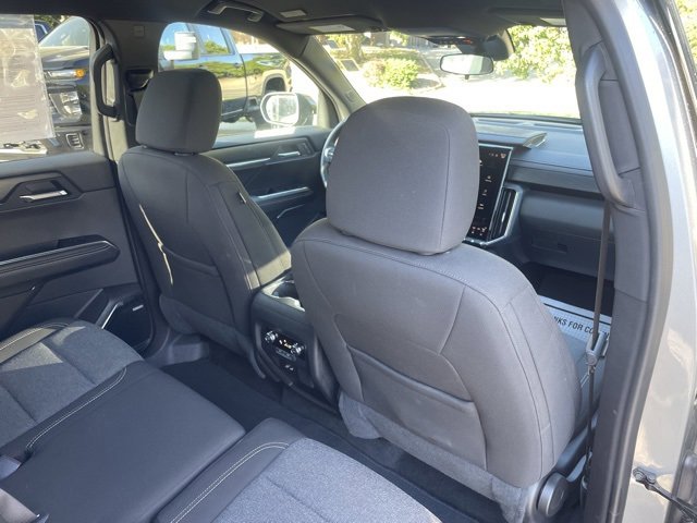 Used 2025 GMC Acadia Elevation image 32