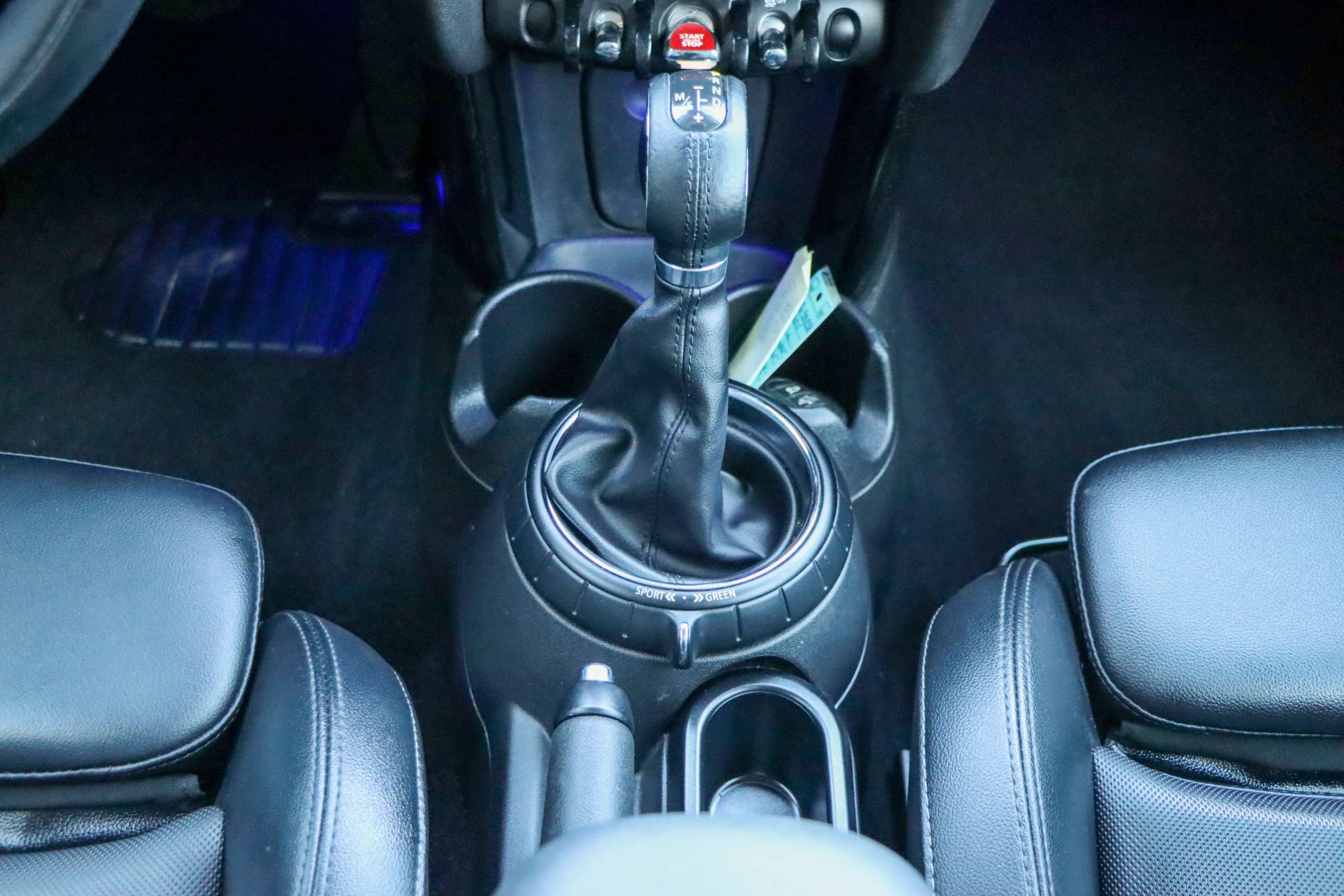 Used 2015 MINI Cooper S image 21