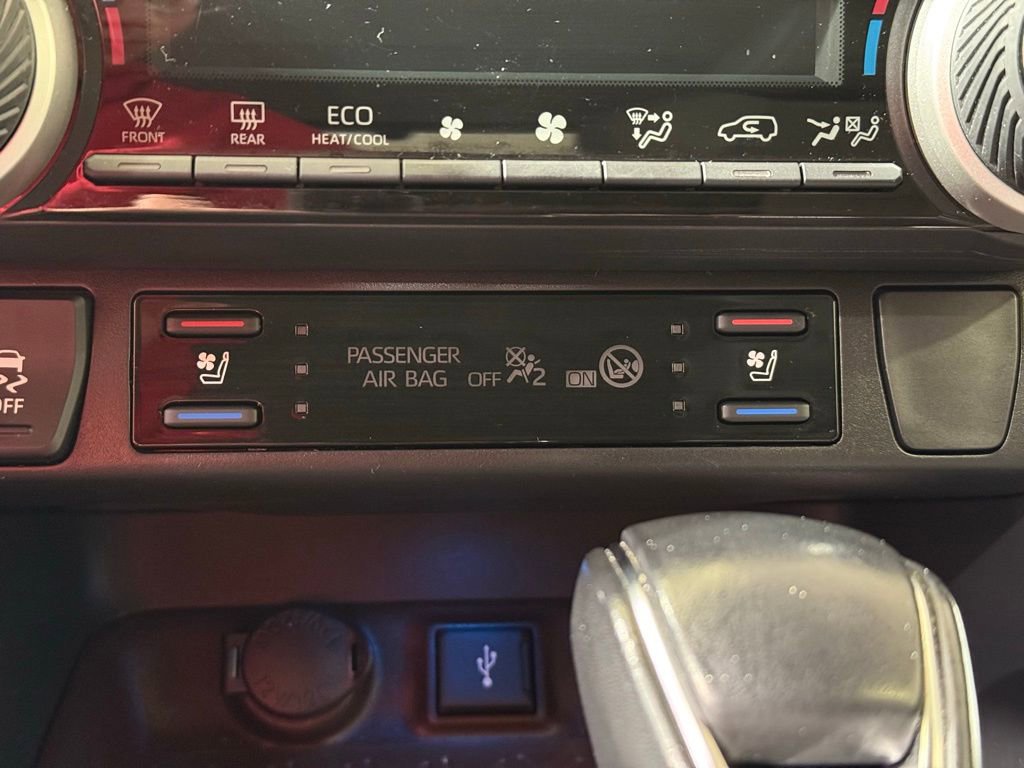 Certified 2021 Toyota RAV4 Limited image 31